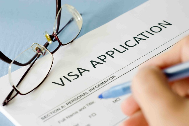 Nộp hồ sơ xin visa du học Anh